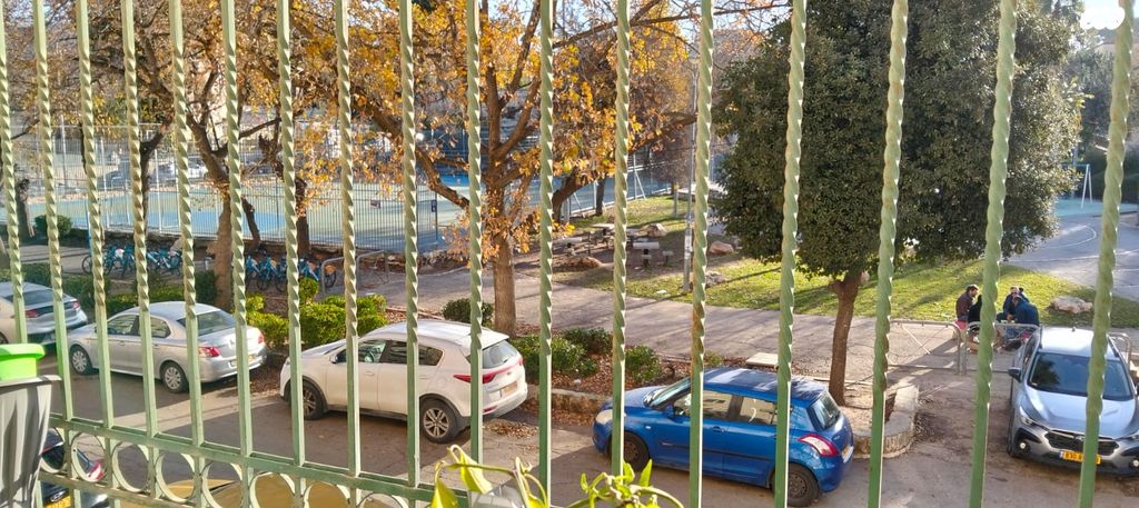 דירה, גדעון 13, בקעה, ירושלים