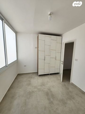 דירה, ז'בוטינסקי 27, עצמאות יוספטל, בת ים