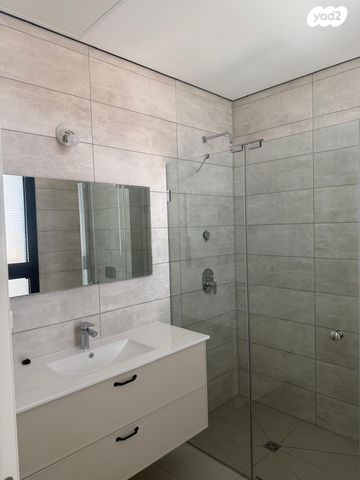 דירה, בנימין וולפוביץ' 6, מרכז דרום, רעננה