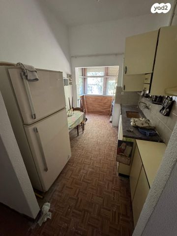 דירה, ארלוזורוב 63, הדר עליון, חיפה