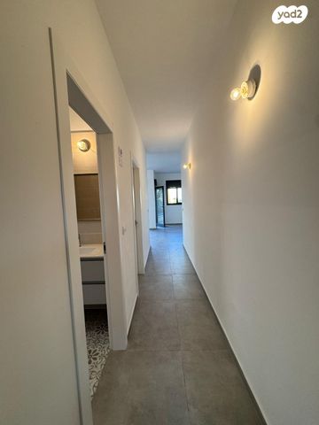 דירה, השר משה 24, נגבה, רמת גן