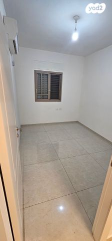 יחידת דיור, אוסישקין 12, נווה חיים, חדרה