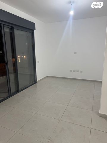 דירה, שיר השירים 11, גן יבנה מערב, גן יבנה