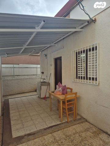 יחידת דיור, דב הוז 32, נאות הרצל, נתניה