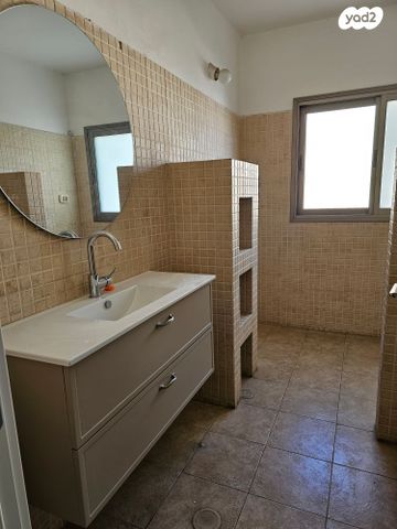 דופלקס, נחום גולדמן 8, כצנלסון, ראשון לציון