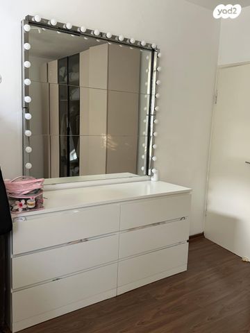 דירה, הנשיא יצחק בן צבי 146, הרצליה פיתוח, הרצליה