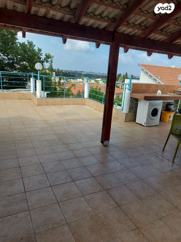 יחידת דיור, דרך העצמאות 45, וורבורג, בנימינה גבעת עדה