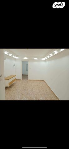 גיורא יוספטל 6