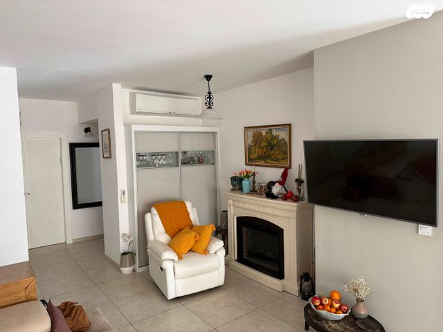 אהרון מזיא 3