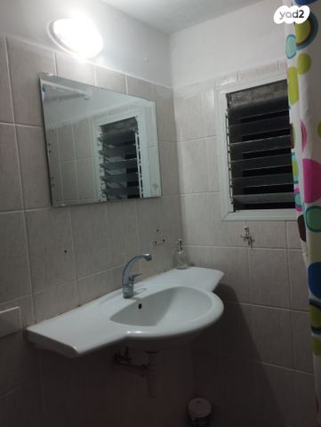 דירה, ארלוזורוב 64, הדר מרכז, חיפה