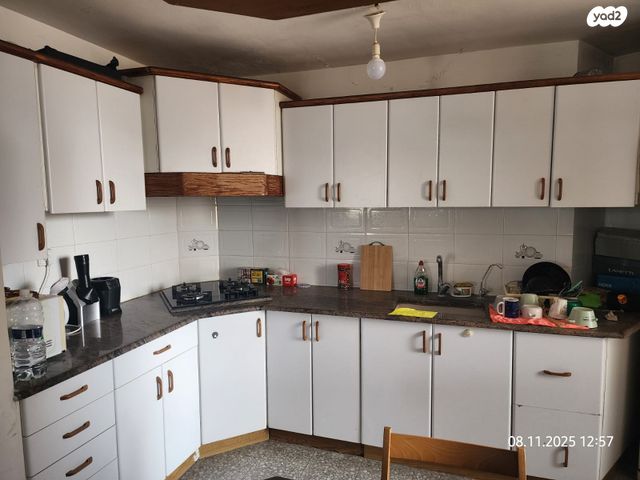 דירה, יאנוש קורצ'אק 11, קרית נורדאו, נתניה