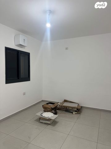 דירה, שיר השירים 11, גן יבנה מערב, גן יבנה