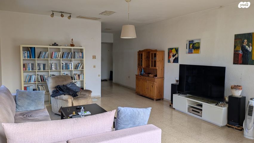 דירה, יהודה גור 1, א' / צפון מזרח העיר, רחובות