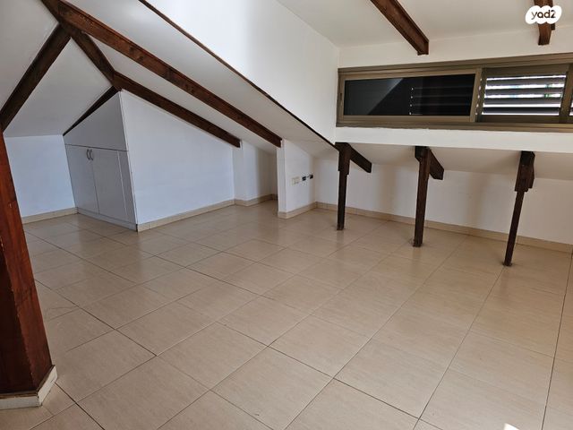 דופלקס, נחום גולדמן 8, כצנלסון, ראשון לציון