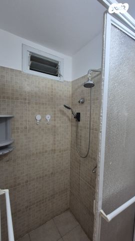 יחידת דיור, יוסף אהרונוביץ' 1, נאות גנים, נתניה