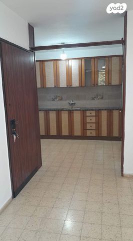 דירה, ארלוזורוב 25, מרכז העיר, קרית אתא