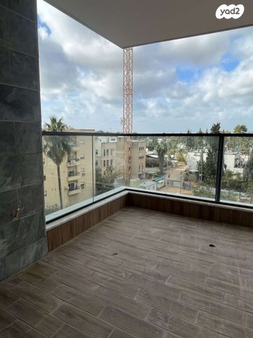 דירה, שומר 9, מרכז פרדס חנה, פרדס חנה כרכור