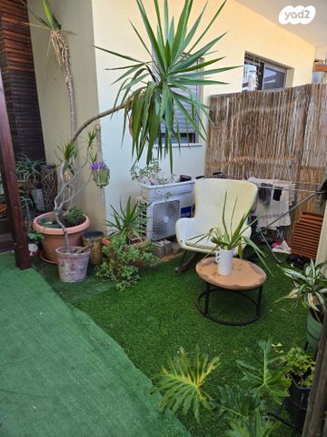 יחידת דיור, העוגן 19, שיכון ותיקים, חולון