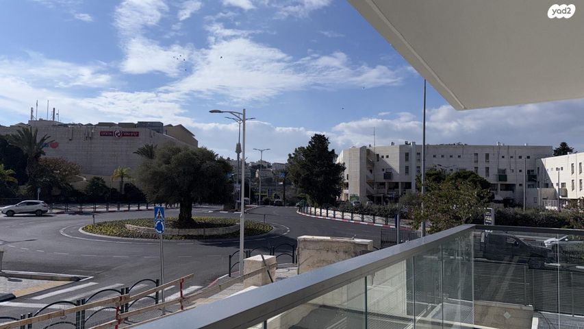 דירה, דרך קדם 2, שאר העיר, מעלה אדומים