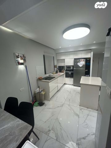 דירה, דרך זאב ז'בוטינסקי 176, הפועל המזרחי ה', שיכון ה', בני ברק