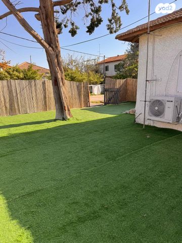 בית פרטי/ קוטג', א.ד. גורדון 13, נווה חיים, חדרה