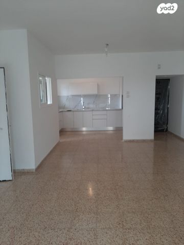 דירה, הרצל 41, מרכז, כפר סבא