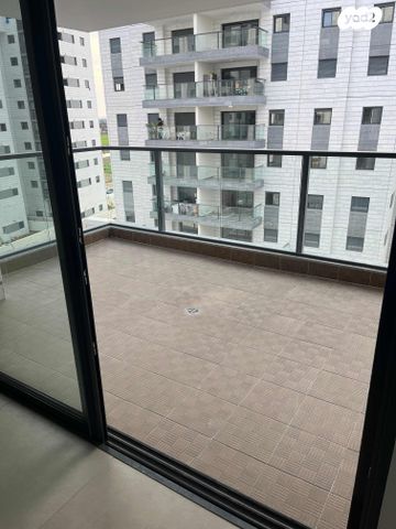 דירה, הגפן 1, כרמי הנדיב, אחוזת רוטנר, קרית מלאכי