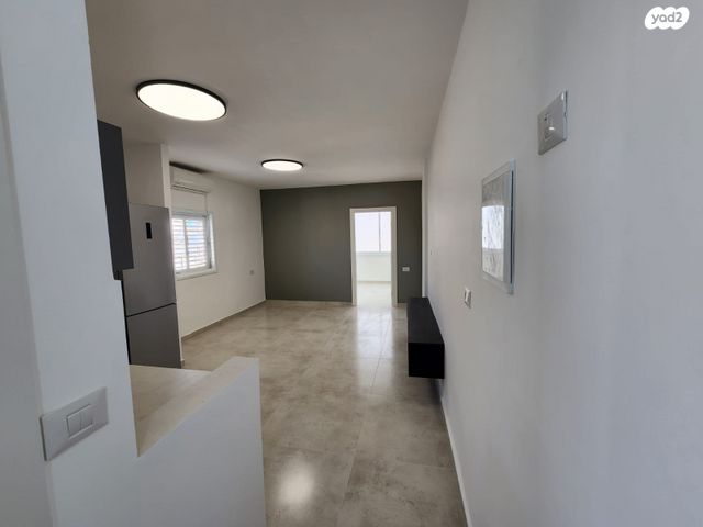 ז'בוטינסקי 27