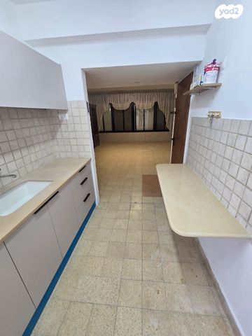 דירה, שדרות ג'יימס דה רוטשילד 18, קרית אליעזר, חיפה