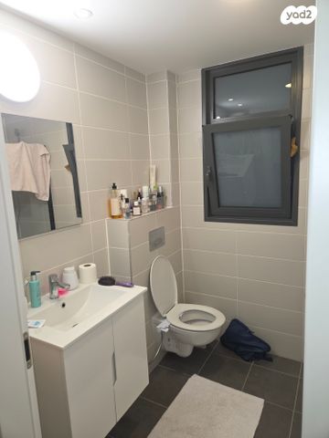 דירה, דרך זאב ז'בוטינסקי 10, לב המושבה / מרכז העיר, פתח תקווה