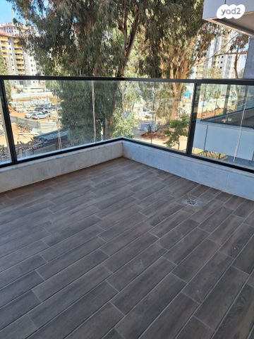 אלי יבלון 11