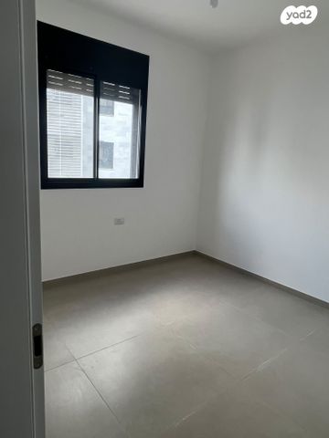 דירה, שומר 9, מרכז פרדס חנה, פרדס חנה כרכור