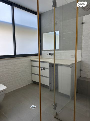 דירה, רוטשילד 34, רמב"ם, ראשון לציון