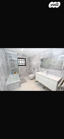 דירת גן, מרדכי אנילביץ' 13, רמת אפרים, נתניה