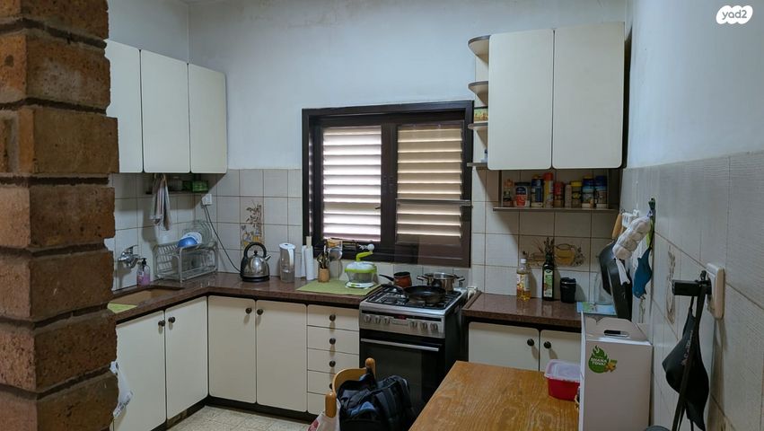 דירה, יהודה גור 1, א' / צפון מזרח העיר, רחובות