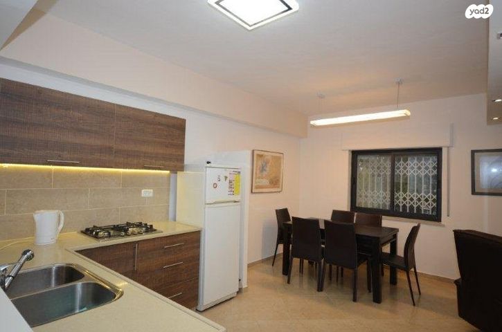 דירה, דרך עזה 52, רחביה, ירושלים