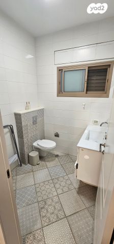 יחידת דיור, אוסישקין 12, נווה חיים, חדרה