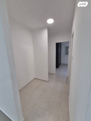 דירה, שדרת הבשן 4, גליקסון, קרית גת