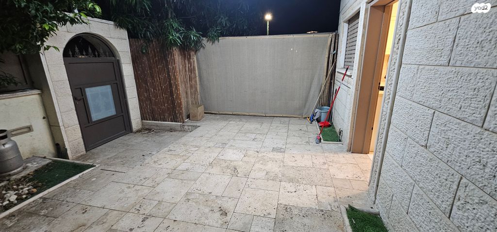 יחידת דיור, אוסישקין 12, נווה חיים, חדרה