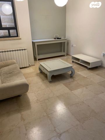 דירה, מבוא הבוסתן 16, הר אדר, הר אדר