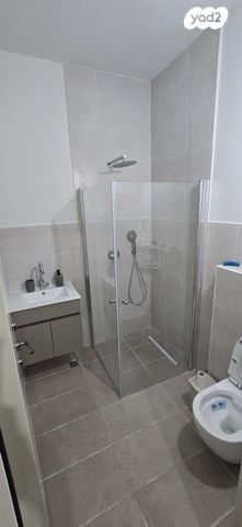 יחידת דיור, המייסדים 32, יד נתן