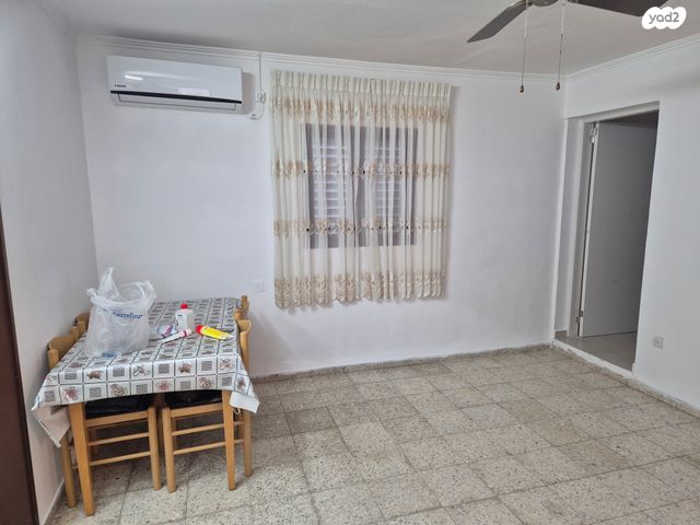 יחידת דיור, דב הוז 32, נאות הרצל, נתניה