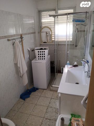 דירה, גדעון 13, בקעה, ירושלים