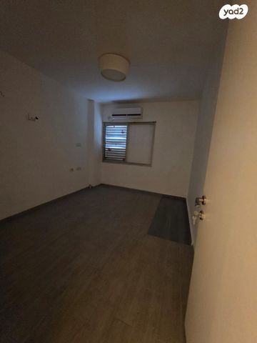 דירה, קדש 30, שלום עליכם, מגדל העמק