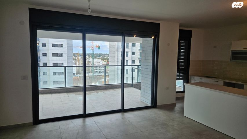 דירה, יונה וולך 7, גרין פארק החדשה, הוד השרון