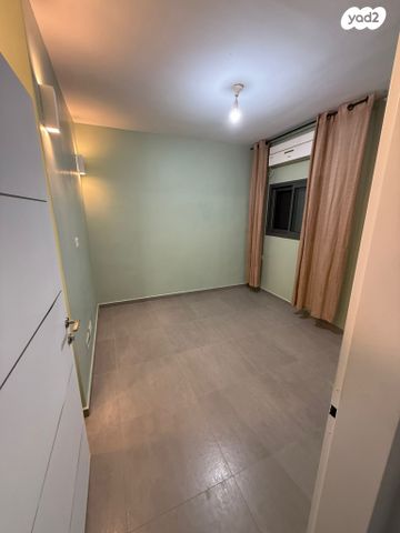 דירה, רוטשילד 34, רמב"ם, ראשון לציון