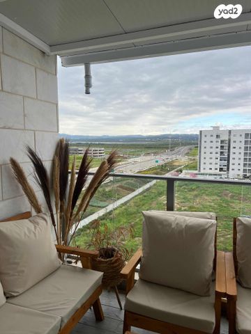 דירה, מלחמת יום הכיפורים 1, אריק שרון, נהריה