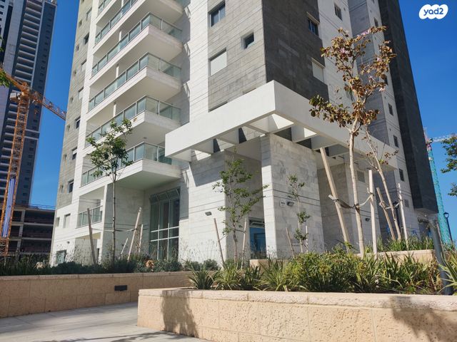 דירה, קרל פופר 1, קרית המדע, נתניה