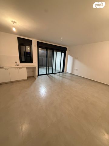 דירה, לאה גולדברג 16, צפון נס ציונה, נס ציונה