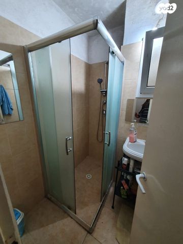 דירה, נחל גרופית 14, צוקי רמון, מצפה רמון